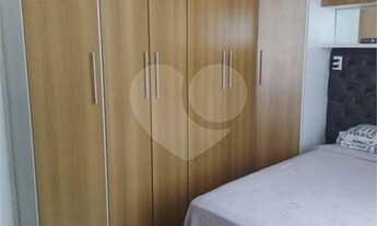 Imagem 6: Vista Alegre Mobiliado fino acabamento com varanda, dois quartos e vaga!