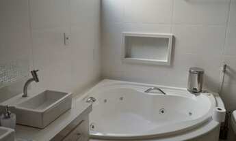 Imagem 6: Casa de condomínio para venda tem 200 metros quadrados com 3 quartos