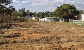 Imagem: Terreno parque Shangrilá na avenida