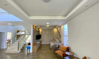 Imagem 3: Casa de condomínio sobrado para venda possui 288 metros quadrados com 4 quartos