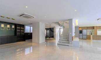 Imagem 2: Impecável Casa em Condominio na Granja Julieta