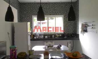 Imagem 3: Casa de condomínio para venda possui 400 metros quadrados com 3 quartos