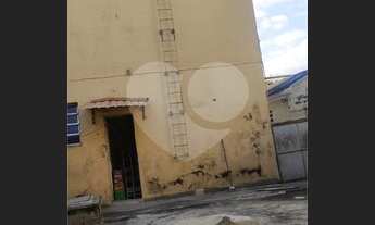 Imagem 7: Atenção investidores! Excelente oportunidade em Brás de Pina, prédio residencial com 4 apa