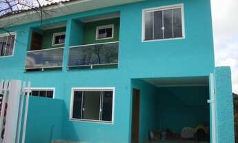 Imagem 2: Sobrado para Venda em Curitiba, Cachoeira, 3 dormitórios, 1 suíte, 3 banheiros, 2 vagas