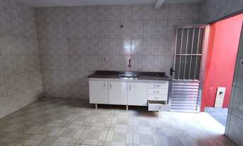 Imagem 5: SOBRADÃO EM RUA TRANQUILA