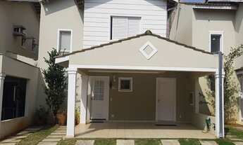 Imagem: Sobrado localizado na rua do Mercadão Campolim