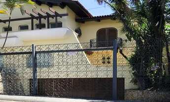 Imagem: Sobrado com 400 m², Piscina e churrasqueira