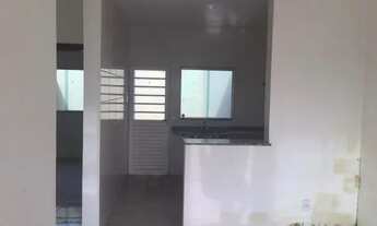 Imagem 2: Casa em Esmeraldas perto do centro 2 quartos 1 banheiro e quintal, vagas para 2 carros