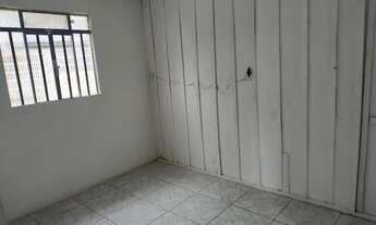 Imagem 7: Casa para aluguel possui 65 metros quadrados com 2 quartos em Vila Gilcy - Campo Largo - P