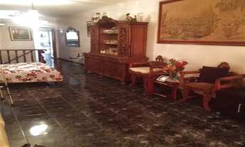 Imagem 2: Sobrado na Mooca com 6 de frente e 30 de fundos, 3 dorms sendo 2 suítes e 5 vagas