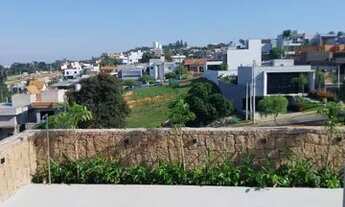 Imagem 2: Casa de condomínio para venda tem 315 metros quadrados com 4 quartos