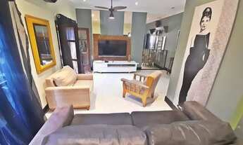 Imagem 6: Casa para venda com 250 metros quadrados com 3 quartos em Canto do Forte - Praia Grande