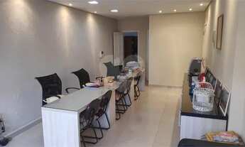 Imagem 3: Casa a poucos metros do metrô Parada Inglesa