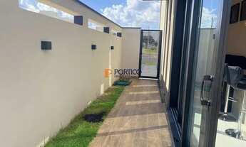 Imagem 7: Casa Térrea, 3 dormitórios, 1 suíte, 2 banheiros, sala, 4 vagas de garagem