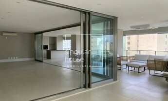 Imagem 4: 332 m² | 4 suítes