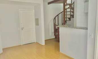 Imagem 3: Condomínio Edifício Duplex House, apartamento com 2 dormitórios e varanda