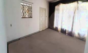 Imagem 2: CASA CENTRO Casa com 3 dormitórios