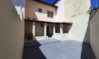 Imagem 2: Casa para aluguel com 70 metros quadrados com 3 quartos em Planalto - Belo Horizonte - MG