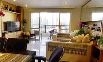 Imagem 3: Lindo apartamento com varanda envidraçada. O imóvel localizado no bairro Chácara Santo Ant