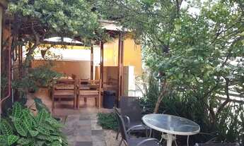 Imagem 2: Casa em Charmoso Condominio Fechado