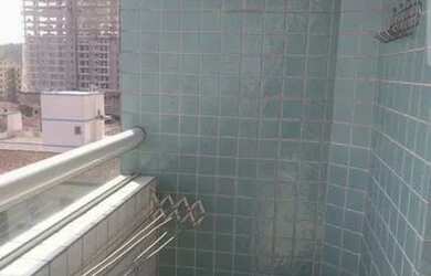 Imagem 2: Apartamento para venda possui 40 metros quadrados com 1 quarto em Boqueirão - Praia Grande