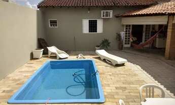 Imagem 2: Edícula com piscina