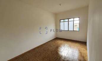 Imagem 1: Casa com 308m² contendo 4 dormitórios ,5 banheiros, e 6 vagas .-Vila Ivone