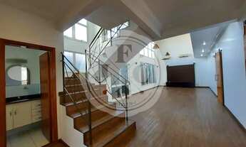 Imagem: Casa em condomínio 4 Dormitórios Locação