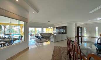 Imagem 4: Casa de condomínio térrea para venda tem 552 metros quadrados com 5 quartos