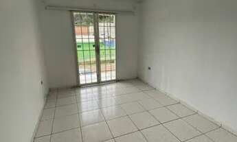 Imagem 3: Casa para aluguel tem 70 metros quadrados com 2 quartos em Vila Gilcy - Campo Largo - PR