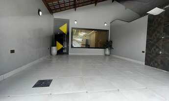 Imagem 2: Casa com 3 dormitórios sendo 2 suítes e 2 vagas de garagem fino acabamento- Caiçara - Prai