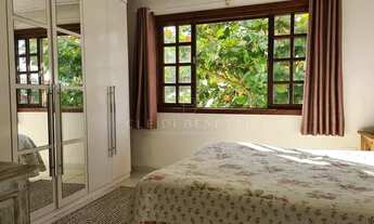 Imagem: Casa de dois andares mobiliada nos Amores