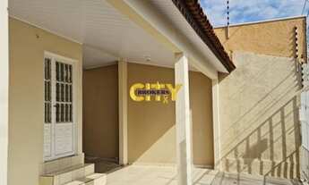 Imagem 2: Casa à venda em Cuiabá, no bairro CPA. 3 quartos sendo 1 suíte