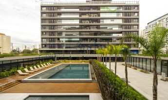 Imagem 6: Apartamento garden em edifício projetado por Gui Mattos