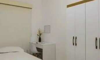 Imagem: Quarto privativo no bairro Trindade com