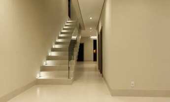 Imagem 2: Sobrado para venda com 257 metros quadrados com 4 quartos em Morada dos Nobres - Cuiabá