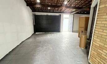 Imagem 2: Casa com 2 dormitórios, 202 m² - venda por R$ 650.000,00 ou aluguel por R$ 5.598,00/mês