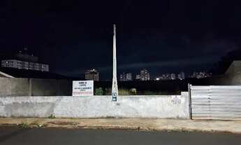 Imagem 5: 2 Terrenos com 10x38,5 cada (ao lado) medindo 770 m2 no Total. Obs: 216.0000 cada Lote