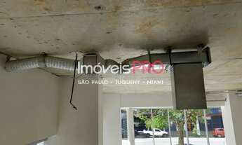 Imagem 6: Loja totalmente revestida em vidro