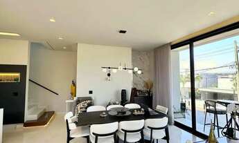 Imagem 4: Casa de Luxo Mobiliada à Venda no Vale das Águas | 4 Suítes