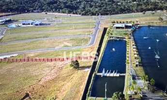 Imagem 7: Segurança e lazer incomparáveis nesse condomínio fechado Solaris Laguna