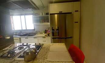 Imagem: Apartamento reformado, face norte, 105m²