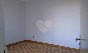 Imagem 6: Ótimo apartamento, prédio único com apenas três andares, um por andar, no coração da Vila