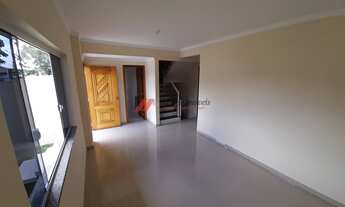 Imagem 6: Sobrado à Venda em Condomínio de 3 Quartos sendo 2 Suítes de frente para a rua com 176 m