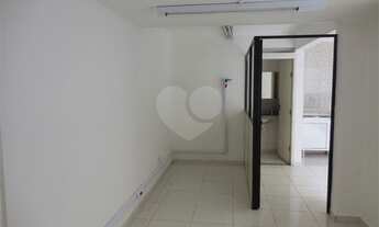 Imagem 4: Excelente Sobrado Comercial - próximo ao metro Santana, com 13 salas, 3 banheiros, 4 vaga