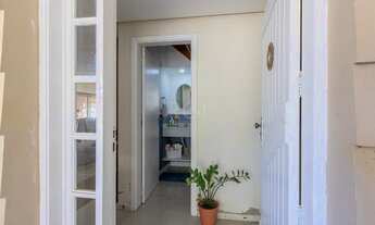 Imagem 4: Porto Alegre - Casa Padrão - Tristeza