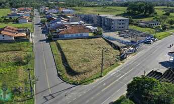 Imagem 2: Terreno de esquina residencial e comercial