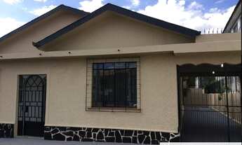 Imagem 5: Casa comercial para alugar - R$ 2.500,00/mês + taxas - Parolin - Curitiba/PR