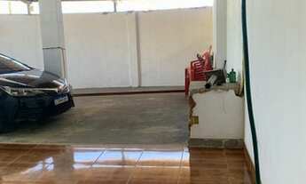 Imagem 2: Pedra de Guaratiba- prédio com 5 aptos-1escritorio-1 Galpão- laje-Est.matriz/esquina