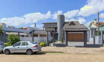 Imagem 1: Porto Alegre - Casa Padrão - Cristal